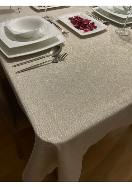 Meral Kurşun Collection Polyester Keten Simli Masa Örtüsü Gold