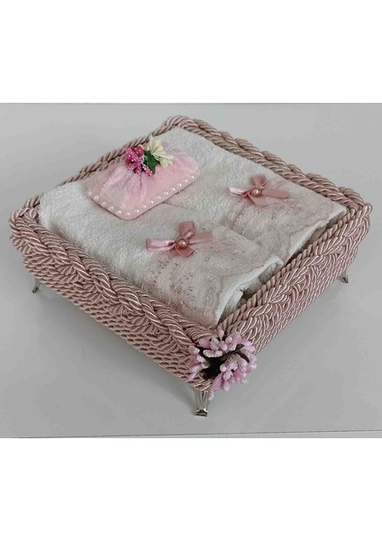 Metal Ayaklı Havlulu Örgü Sepet 30*50 Cm 2 Havluve Kokulu Sabun fiyatları