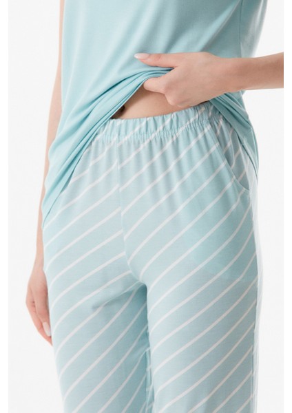 Baskılı Bisiklet Yaka Pijama Takımı indirimleri