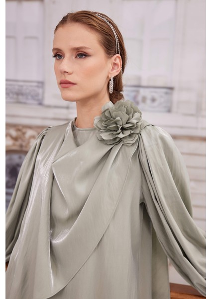 Çiçek Broş Detaylı Takım Çağla modelleri