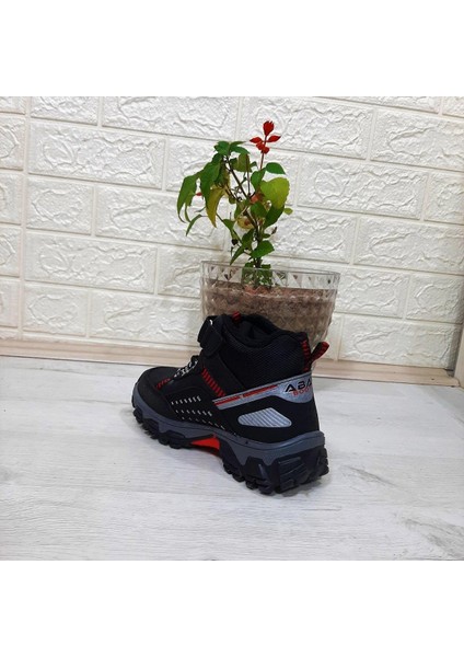 5353 Siyah-Kırmızı Kaymayan Cırtlı Erkek Çocuk Bot
