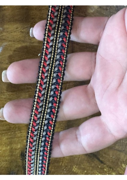 En 2 cm Etnik Tasarım Zincir Detaylı Şerit Dikiş Giyim Aksesuarı 1 Metre fiyatları