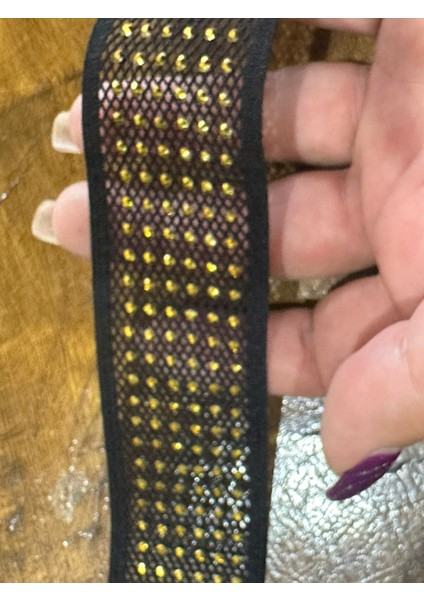 Lastikli Sarı Boncuklu Siyah File Şerit Dikiş Giyim Aksesuarı En 3 cm (1 Metre) modelleri
