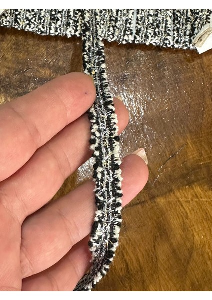 En 1 cm Triko Parlaak Şerit Dikiş Giyim Hobi Aksesuarı (1 Metre ) modelleri