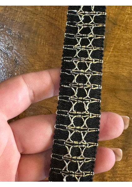 En3 cm Sarı Varaklı Desenli Şerit Dikiş Giyim Aksesuarı 1 Metre