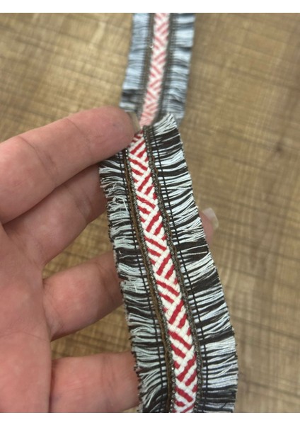 Etnik Çift Taraflı Püsküllü Şerit Dikiş Giyim Aksesuarı En 3 cm (1 Metre ) fiyatları