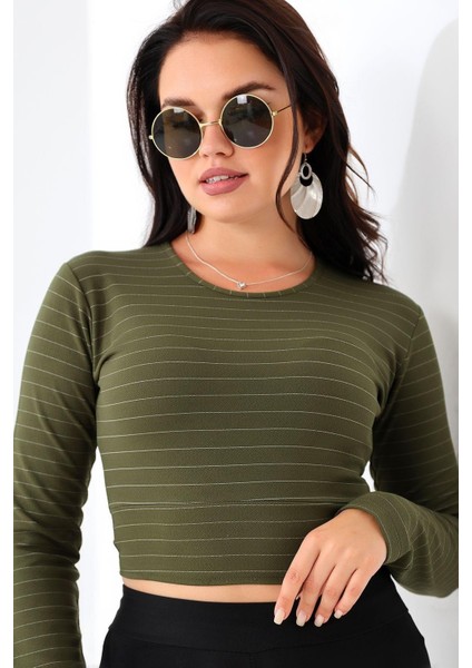 Çizgili Likralı Simit Yaka Kollu Crop