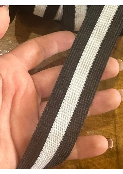 Siyah Beyaz Çizgili Şerit En 3 cm Dikiş Giyim Aksesuarı (1 Metre ) fiyatları