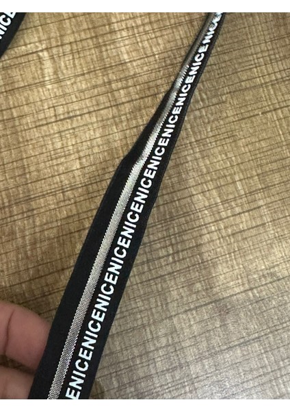 Lastikli Varaklı Nice Yzılı Şerit Ikiş Giyim Lastik Aksesuar En 2 cm (1 Metre )