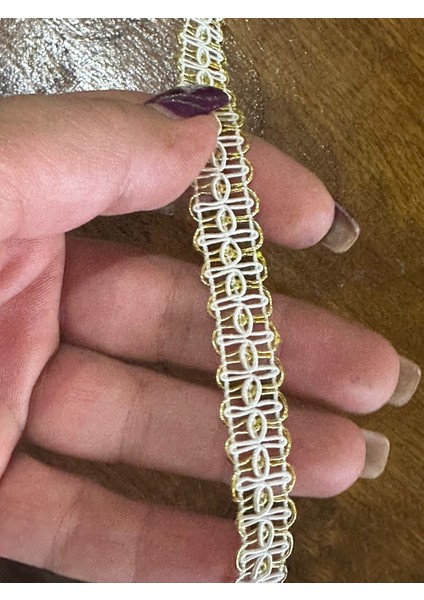 En 1 cm Desen Li Varaklı Şerit Dikiş Giyim Aksesuarı 1 Metre