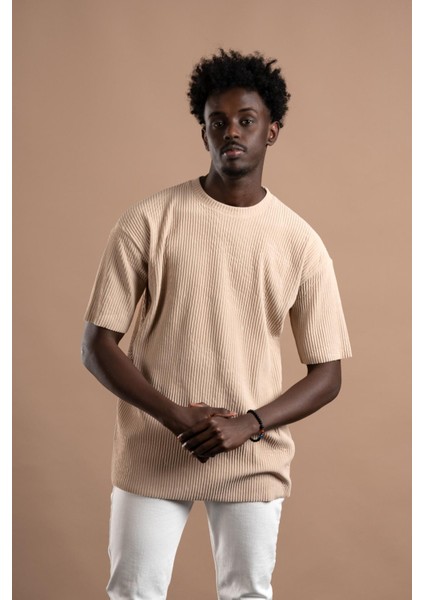 Oversize (Bol Kesim) Kalın Fitilli Bisiklet Yaka Kısa Kol T-Shirt