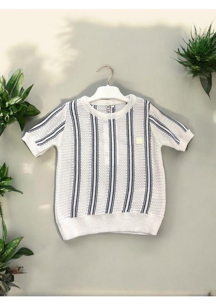 Erkek Çocuk Çizgili Delikli Triko Kumaş T-Shirt modelleri