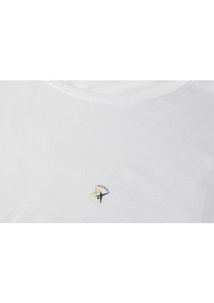 Erkek Basic Açık Yuvarlak Yaka Beyaz T-Shirt Damalı Logo fırsatları