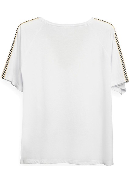 Kadın Reglan Şerit Baskılı Kol V Yaka Beyaz Tshirt fiyatları