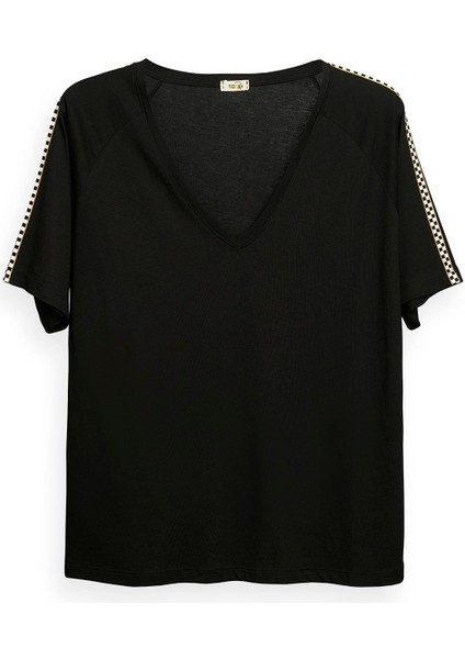 Kadın Reglan Şerit Baskılı Kol V Yaka Siyah Tshirt