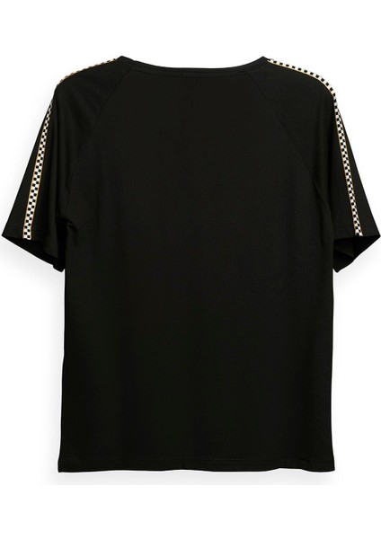 Kadın Reglan Şerit Baskılı Kol V Yaka Siyah Tshirt fiyatları