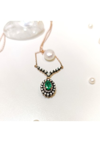 Elmas ve Zümrüt Taşlı Kolye 8 Ayar Altın Hd Videolu