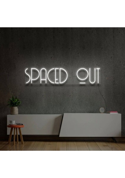 Spaced Out Yazılı Neon Tabela