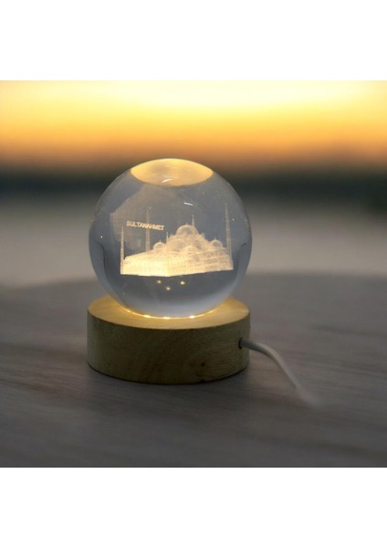 Kişiye Özel Işıklı Ahşap Sultanahmet Kristal Cam Küre 6cm fiyatları