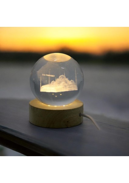 Kişiye Özel Işıklı Ahşap Sultanahmet Kristal Cam Küre 6cm modelleri