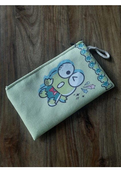Sanrio Karakterleri Keroppi Desenli Tasarım Kalaemlik - Cüzdan