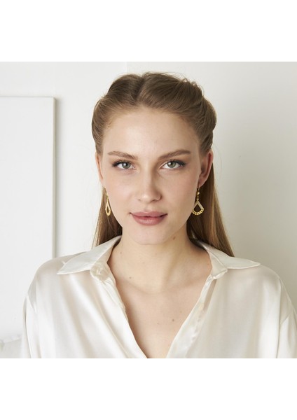 Üçgen Model Taşlı Küpe fırsatları