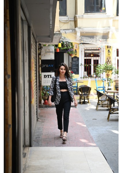 Kadın-Desenli Yarım Kol Ceket 1035-22 fiyatları