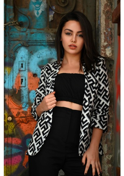 Kadın-Desenli Yarım Kol Ceket 1035-22 modelleri