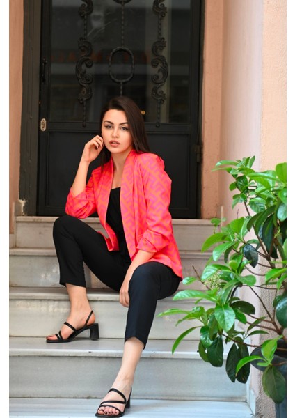 Kadın-Desenli Yarım Kol Ceket 1035-22 modelleri