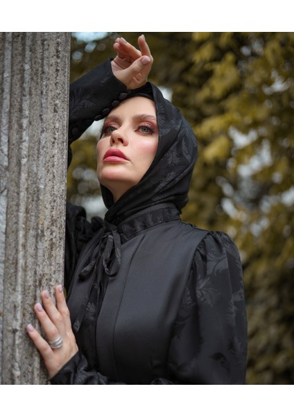 Harika Wear Yüksek Kaliteli Ipek ve Jessika Abaya