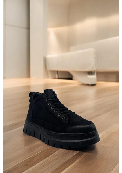 102 24867 Siyah Torje Erkek Bot