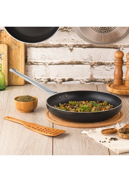 20 cm Chef Maksi Tava, Horeca Non-Stick Kızartma Tavası (Çelik Çubuk Kulp)