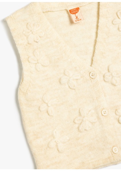Kız Çocuk Kolsuz Basic Yelek Çiçek Aplikeli V Yaka Bej Renkli Şık Tasarım modelleri