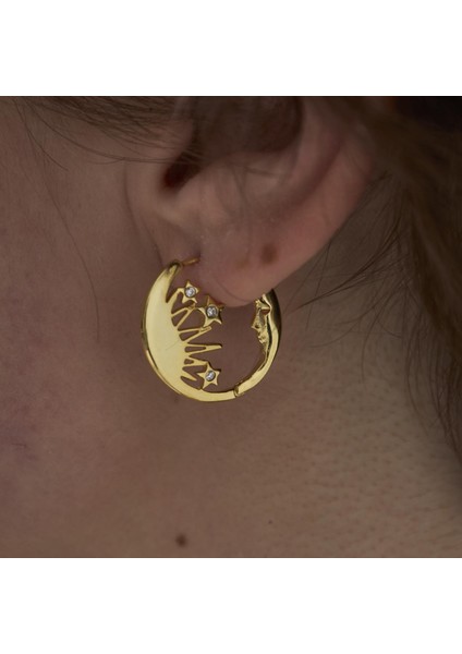 Ay Modeli Yıldız Detaylı Küpeler fırsatları