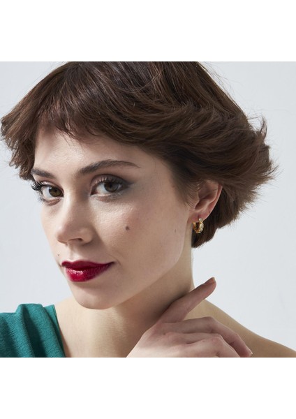 Tek Taşlı Modern Küpeler modelleri