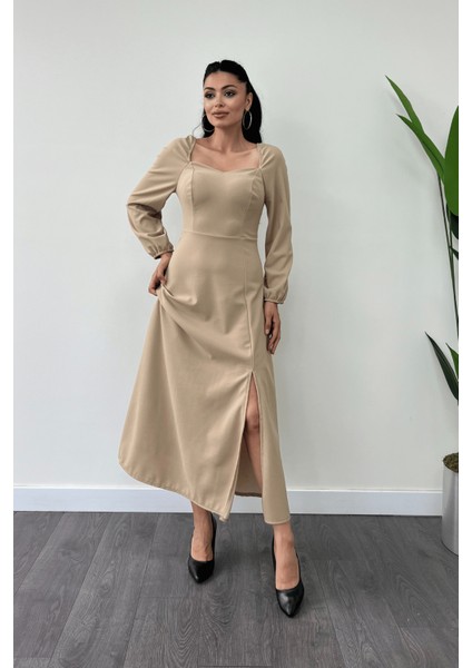 Krep Kumaş Kalp Yaka Midi Elbise - Krem