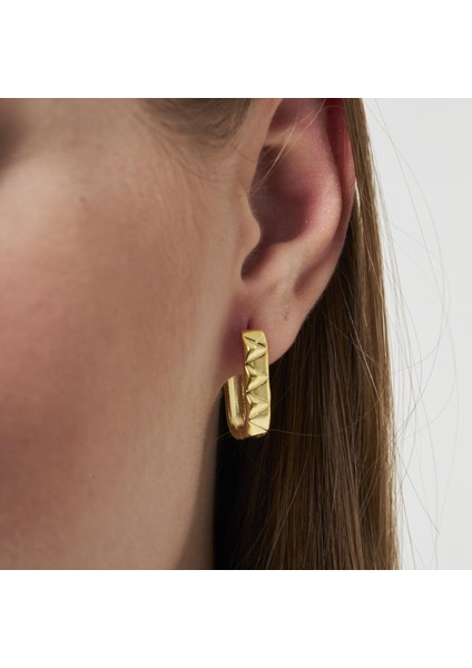 Kabartmalı Oval Küpeler modelleri