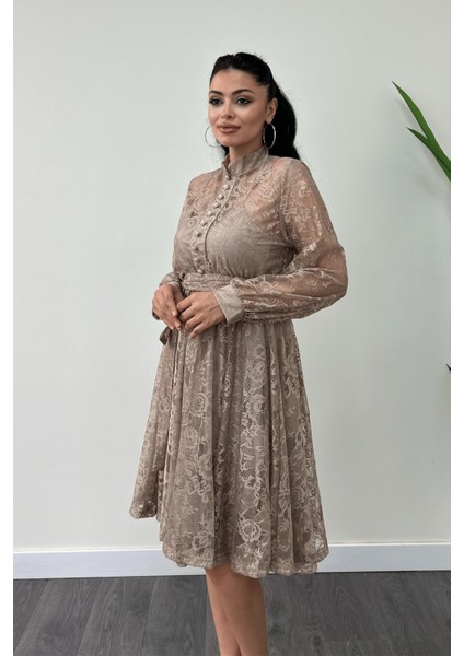 Dantel Kumaş Düğme Detaylı Mini Elbise - Krem fiyatları