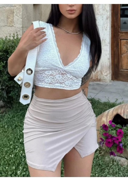 Wear And Wear Kadın Beyaz V Yaka Kalın Askılı Dantel Büstiyer Astarlı Güpür Bralet Crop