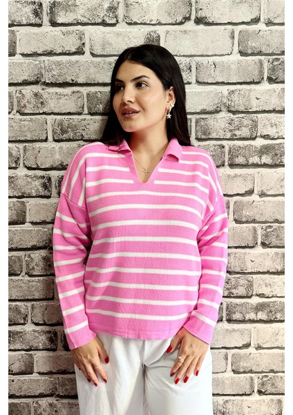 Pembe Renk Kalın Çizgi Detaylı Polo Yaka Standart Beden Kadın Kazak