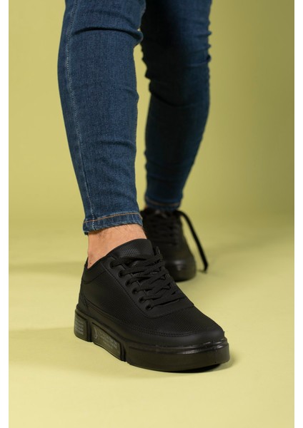 Erkek Sneaker Spor Ayakkabı – Hafif, Dayanıklı, Esnek Dış Tabanlı ve Yastıklı İç Tabanlı Bağcıklı Model fırsatları