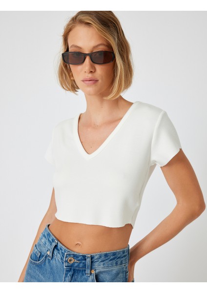 Crop Viskon Tişört V Yaka Kısa Kollu Slim Fit