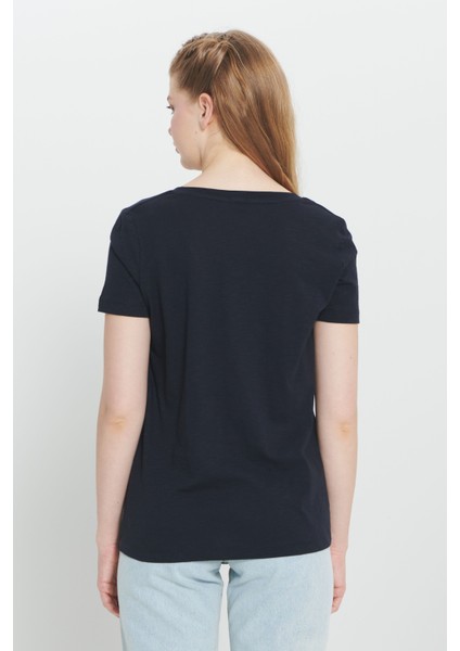 %100 Pamuk Standart Fit Normal Kesim V Yaka Basic Tişört indirimleri