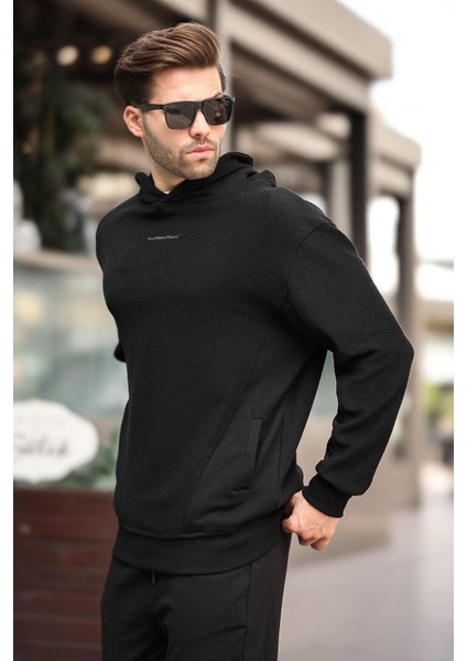 Siyah Kapüşonlu Cep Detaylı Nakışlı Erkek Sweatshirt 7050