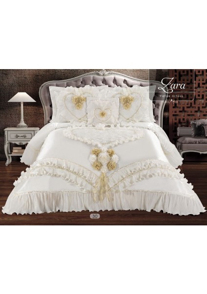 Çeyizlik Yatak Örtüsü ( Set 4 Parçası ) Fransız Dantelli ve Kapitoneli Set Çantada