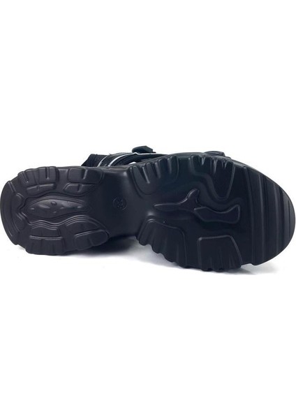 24Y413-9 Kadın Dolgu Topuk Sandalet Siyah 36-40 fırsatları