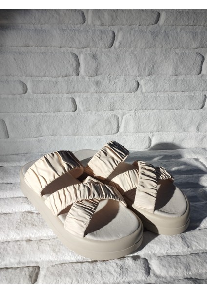 Yazlık Comfort Bej Terlik