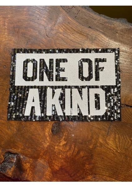 Ütü Ile Yapışan Pul Payetli Yazılı Arma Dikiş Aplike 25X17 cm