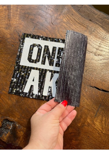 Ütü Ile Yapışan Pul Payetli Yazılı Arma Dikiş Aplike 25X17 cm fiyatları