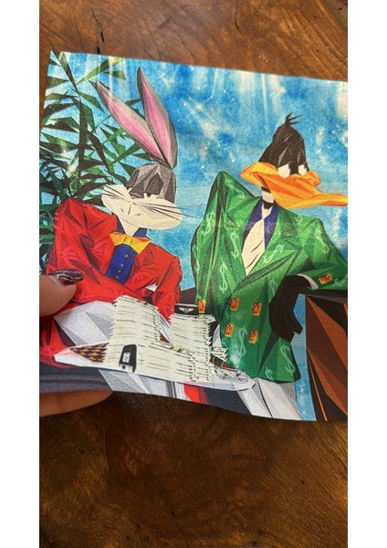 Renkli Bugs Bunny Arma Dikiş Gşiyim Çanta Aplike 23X23 cm